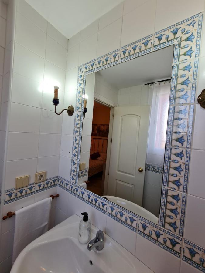 Casa Camino Del Agua Villa Castilleja de la Cuesta Exteriör bild